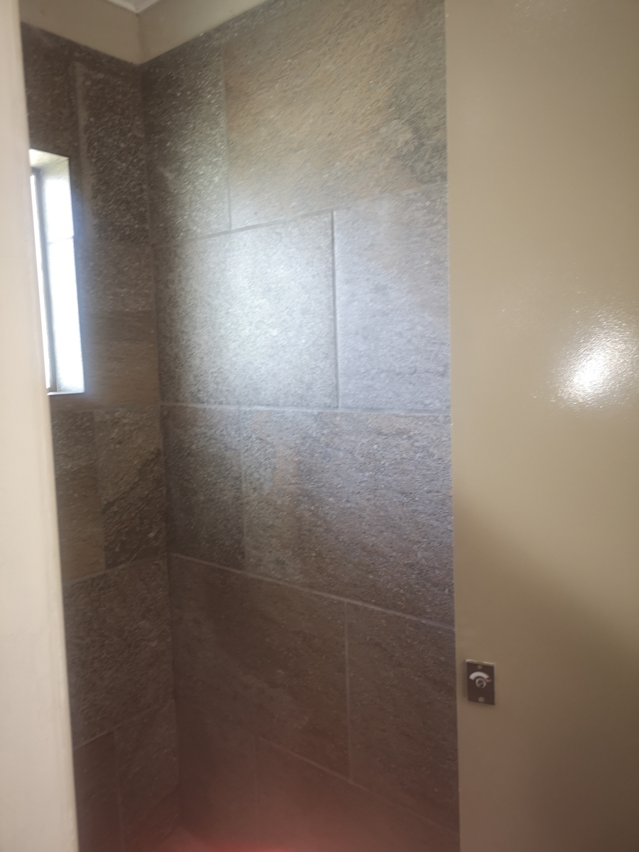 7 Bedroom Property for Sale in Oranjeville Free State